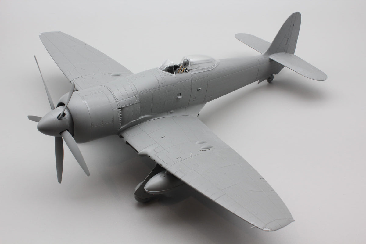 600 - DBMK - 32002 - Hawker Sea Fury FB.11 - unpainted model