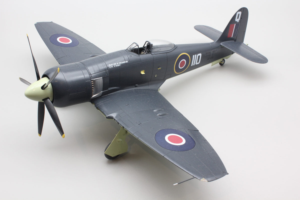 709 - DBMK - 32002 - Hawker Sea Fury FB.11 - painted model