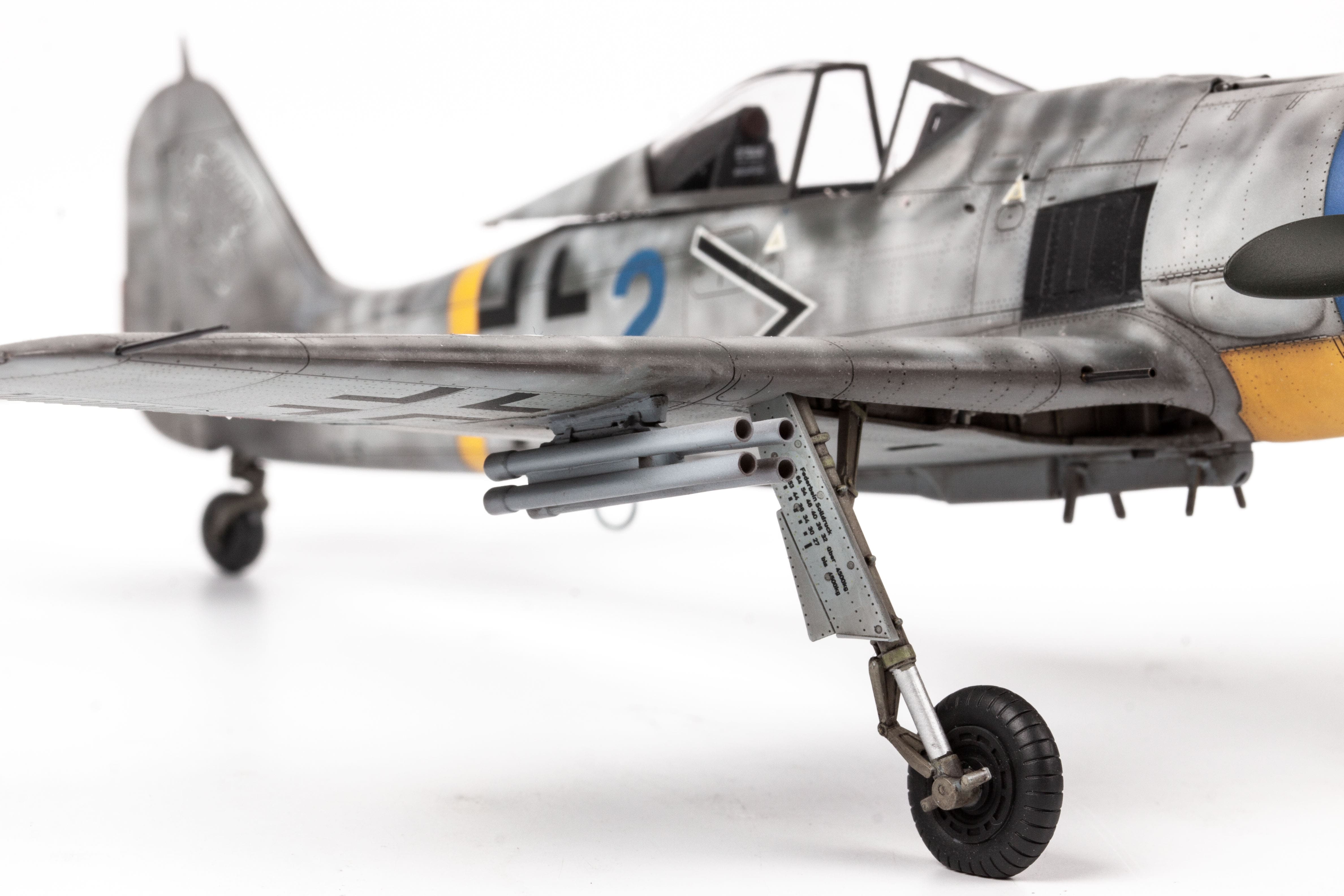 Eduard - 82139 - Focke-Wulf Fw 190 F-8 - painted model