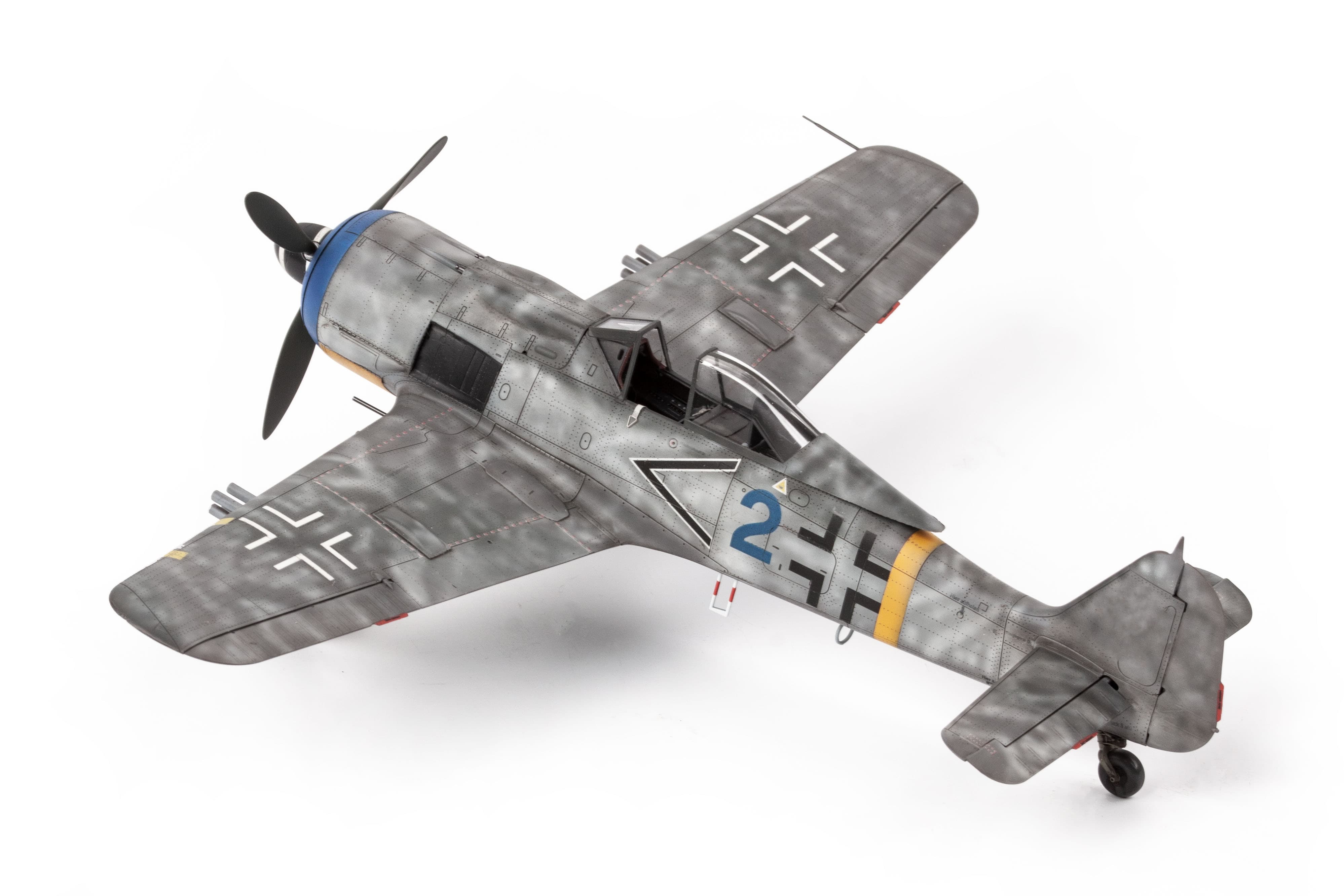 Eduard - 82139 - Focke-Wulf Fw 190 F-8 - painted model