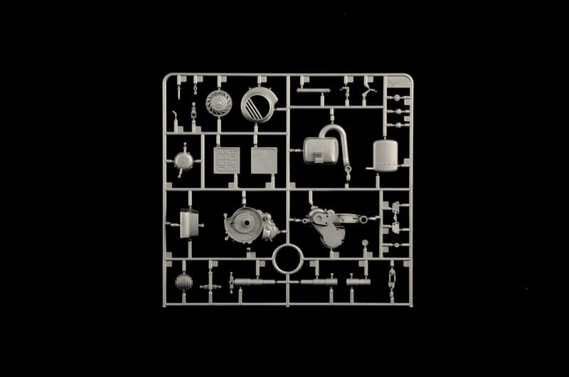 Italeri - 4645 - Vespa PX 125/150 (1978) - sprue