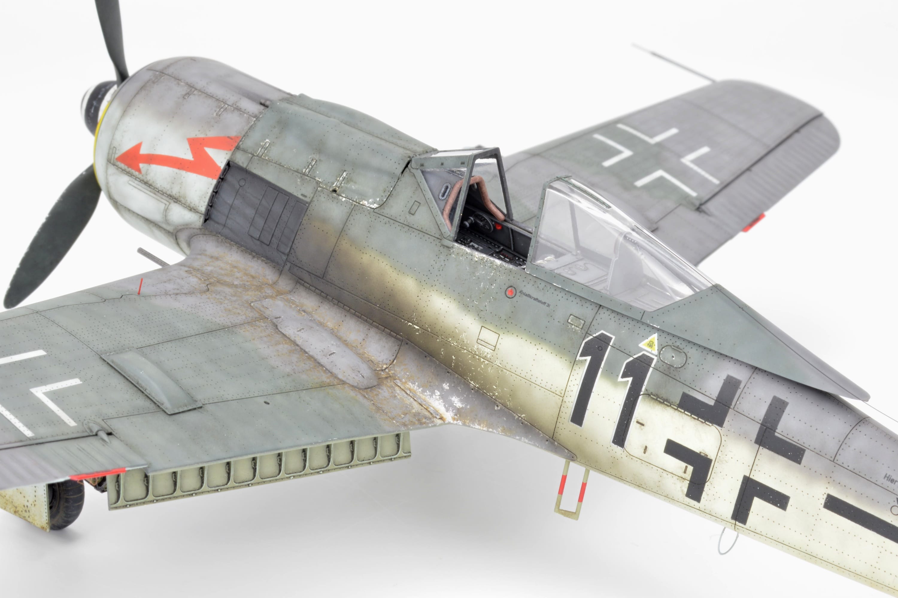 Eduard - 82139 - Focke-Wulf Fw 190 F-8 - painted model