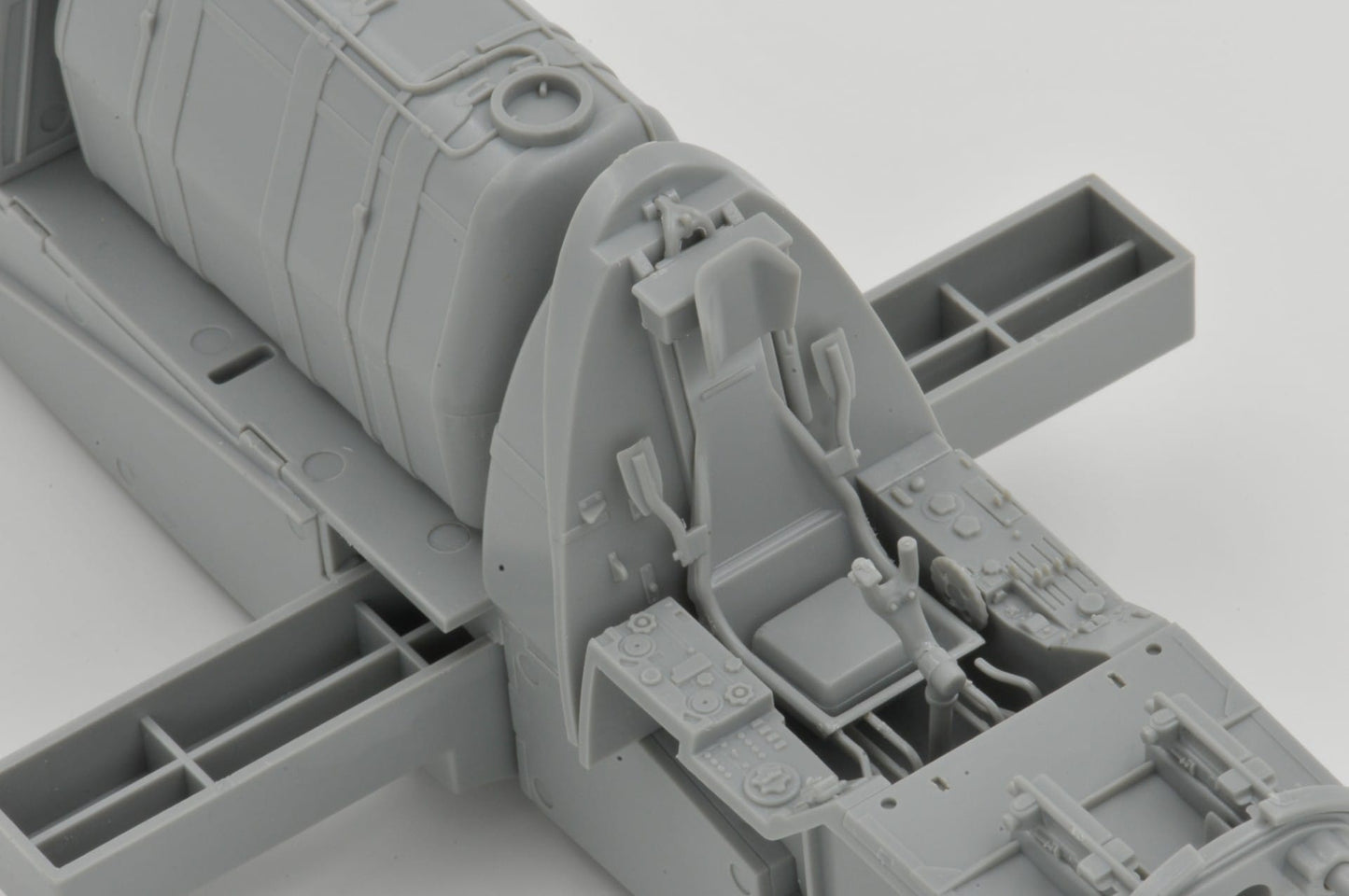 607 - HK Models - 01E007 - Dornier Do 335 B-2 Pfeil - unpainted model