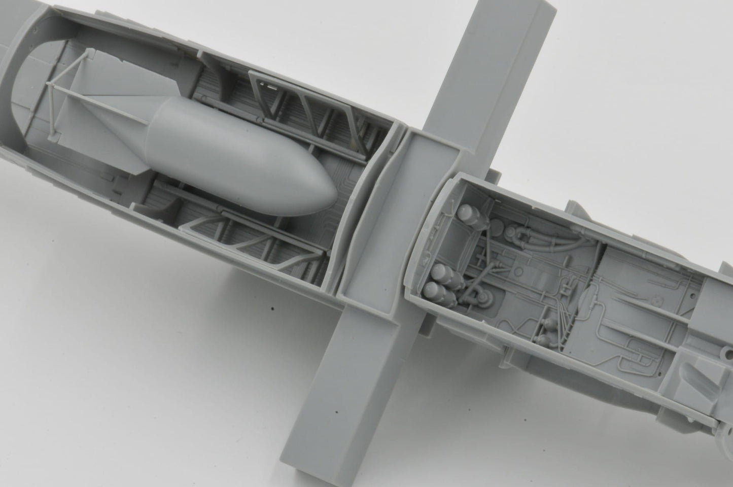 609 - HK Models - 01E007 - Dornier Do 335 B-2 Pfeil - unpainted model