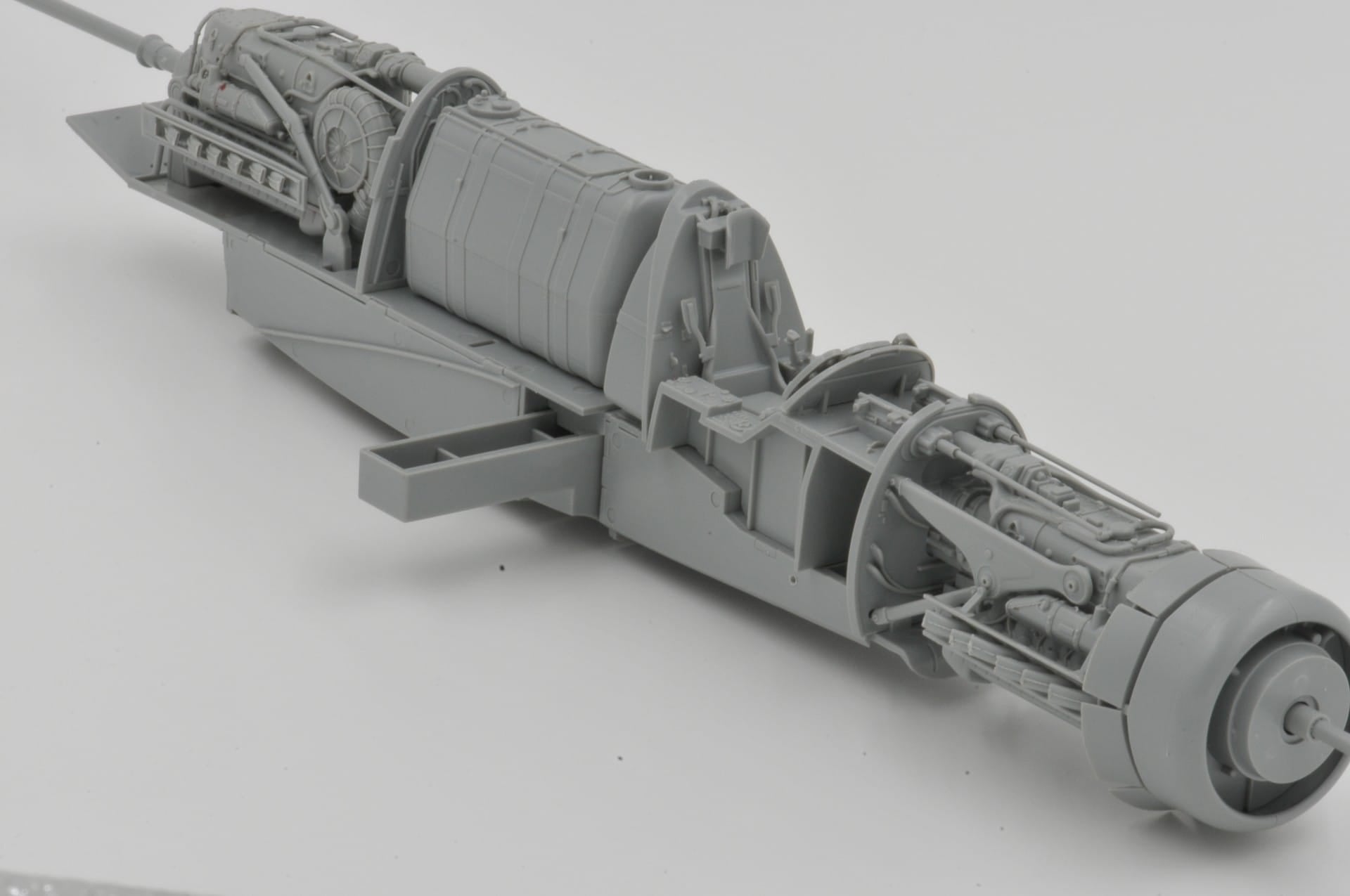 HK Models - 01E007 - Dornier Do 335 B-2 Pfeil - unpainted model