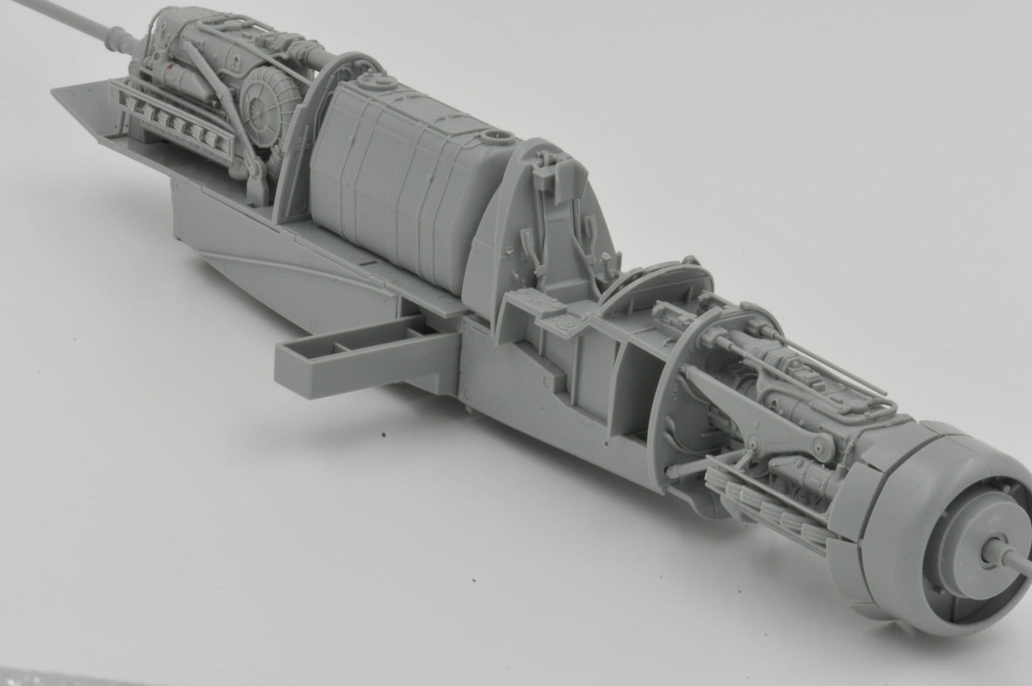 610 - HK Models - 01E007 - Dornier Do 335 B-2 Pfeil - unpainted model