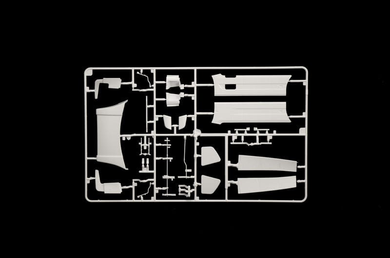 Italeri - 3970 - Volvo FH16 Medium Roof - sprue
