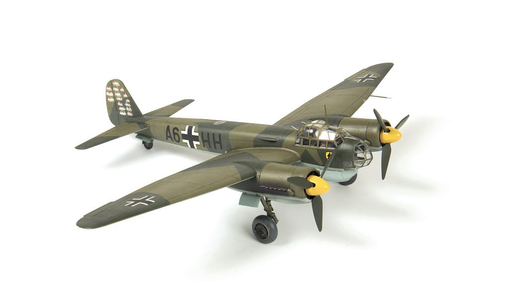 701 - Zvezda - 7282 - Junkers Ju-88 A-4 G - painted model