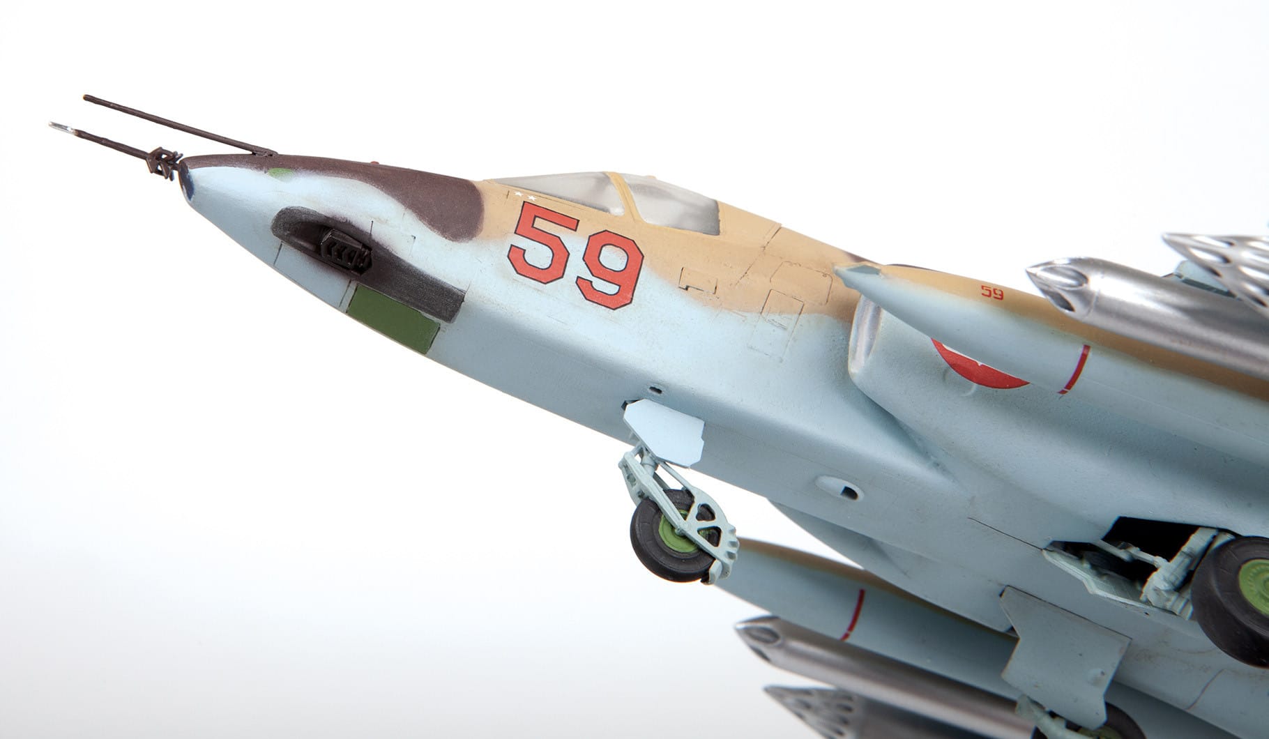 Zvezda - 7312 - Sukhoi Su-25 Frogfoot - painted model