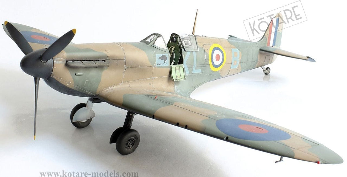 707 - Kotare - 32001 - Supermarine Spitfire Mk Ia (mid) - painted model