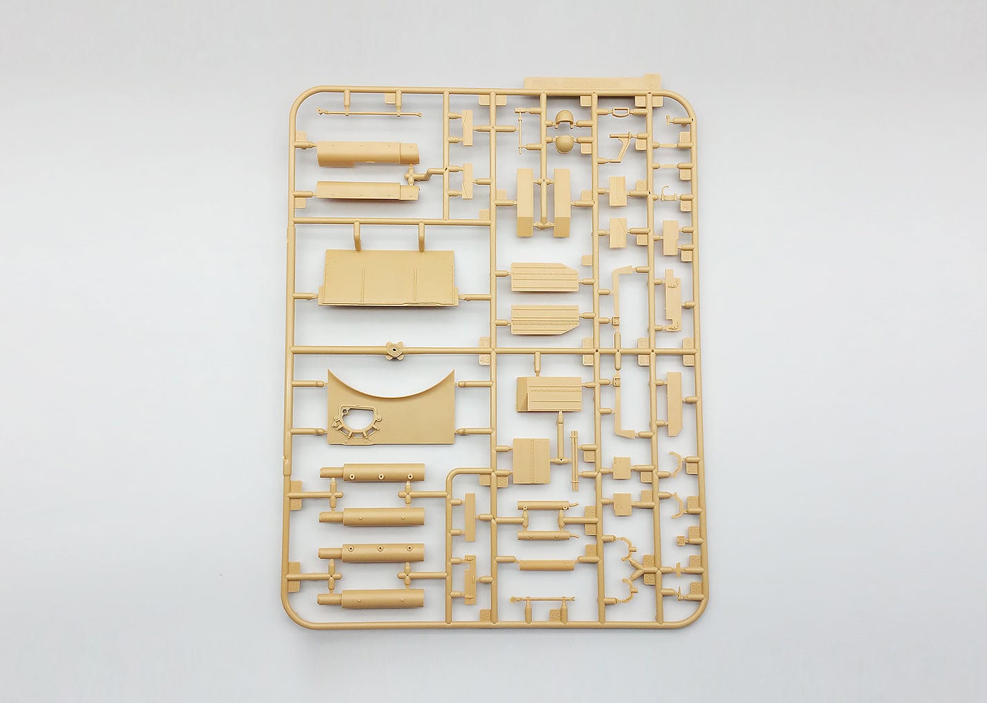 204 - Amusing Hobby - 35A013 - FV214 Conqueror Mk I - sprue