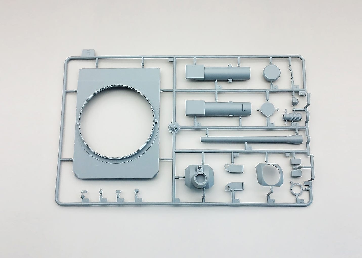 203 - Amusing Hobby - 35A015 - Pz.Kpfw. E-100 (Krupp Turret) - sprue