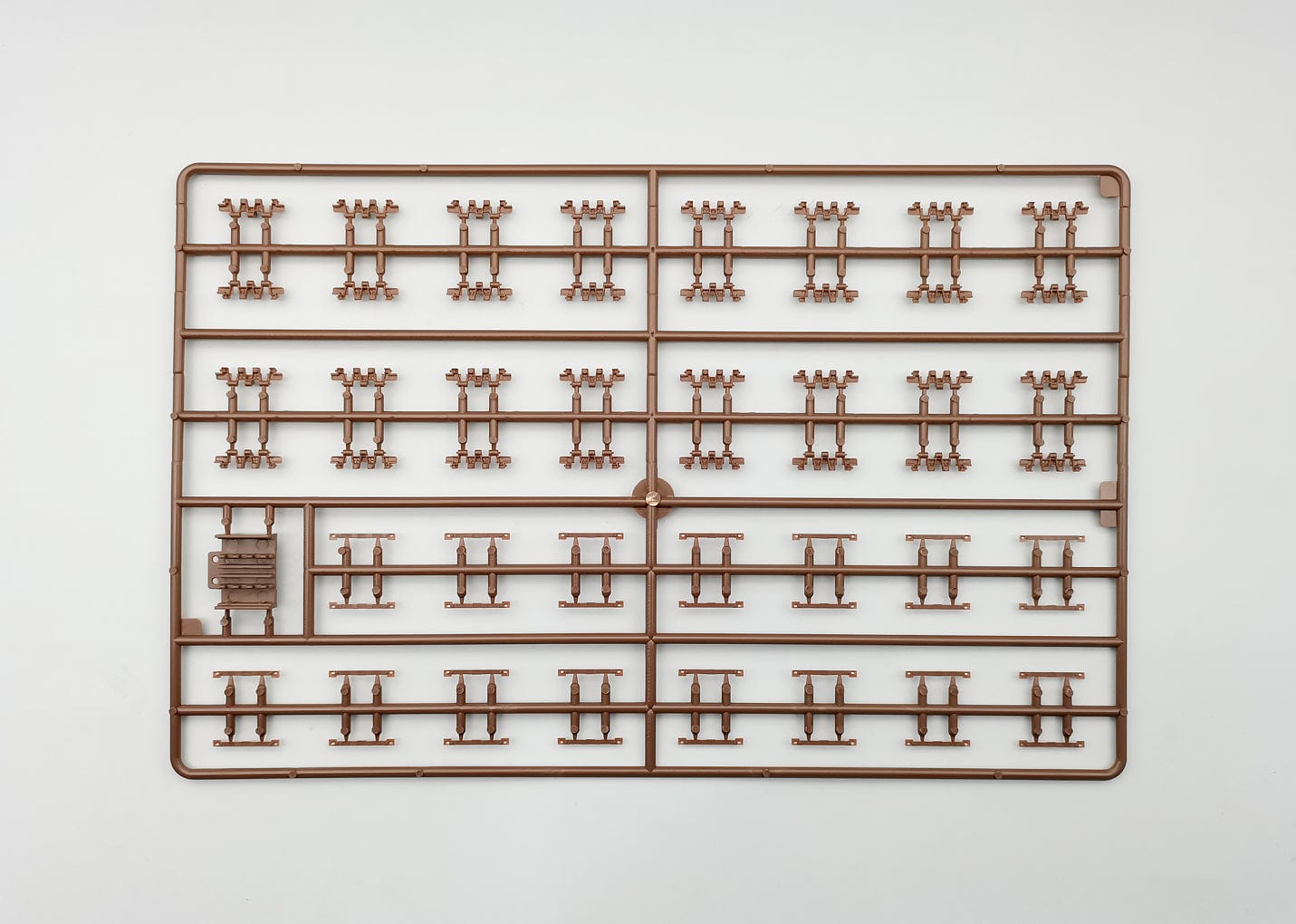 210 - Amusing Hobby - 35A030 - Panzerjäger Tiger (P) Ferdinand [Interior Kit] and 16t Fries Strassenbockkran - sprue