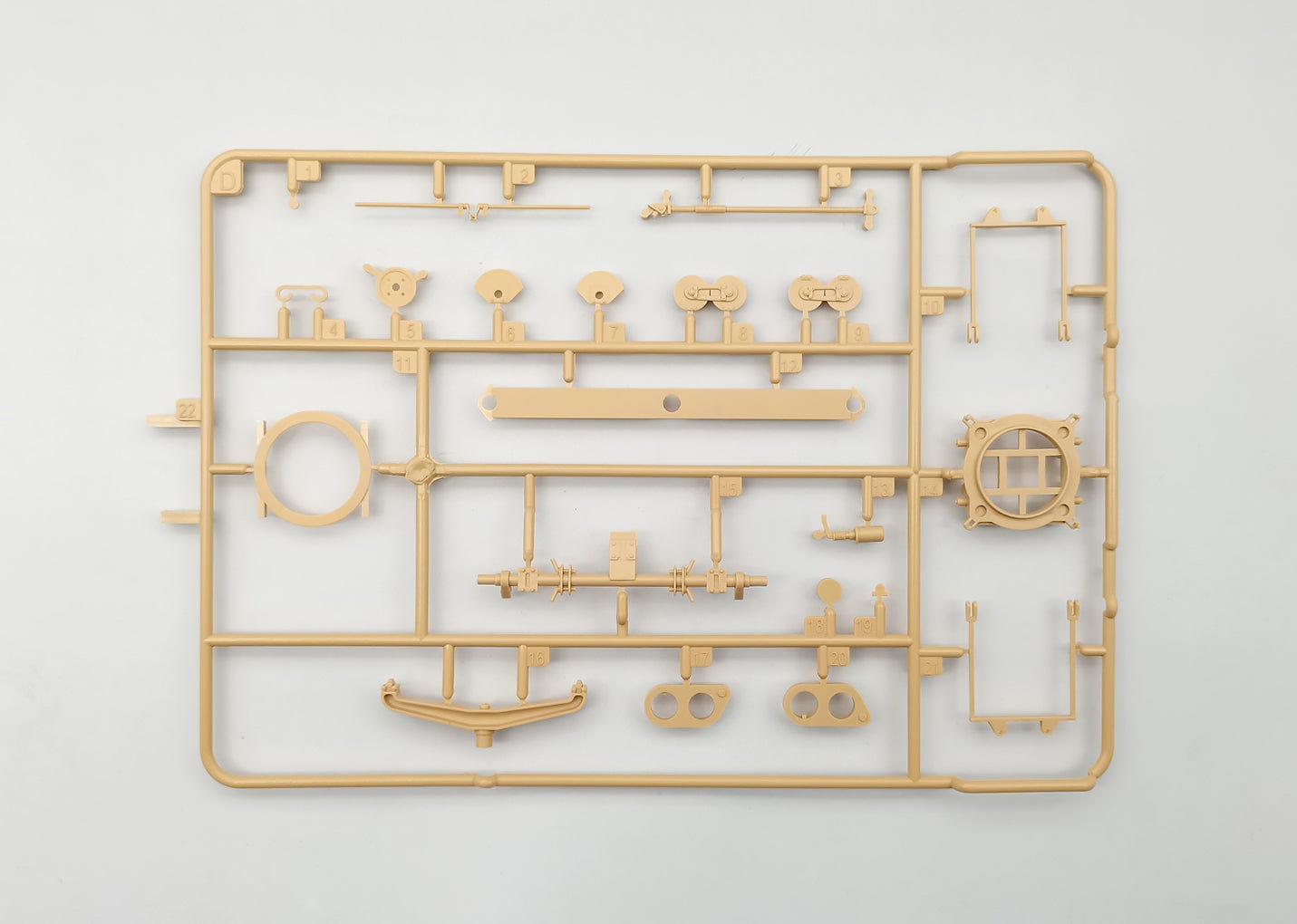 216 - Amusing Hobby - 35A030 - Panzerjäger Tiger (P) Ferdinand [Interior Kit] and 16t Fries Strassenbockkran - sprue
