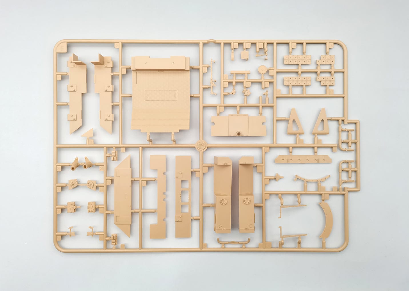 203 - Amusing Hobby - 35A030 - Panzerjäger Tiger (P) Ferdinand [Interior Kit] and 16t Fries Strassenbockkran - sprue