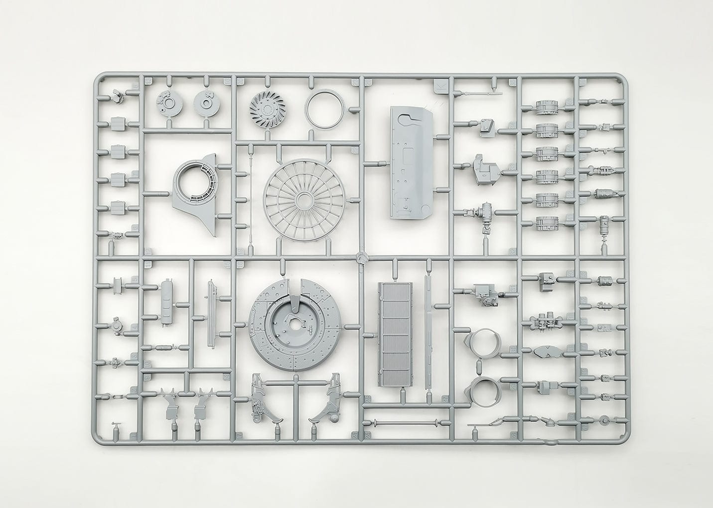 Amusing Hobby - 35A038 - T-72M1 [Interior Kit] - sprue