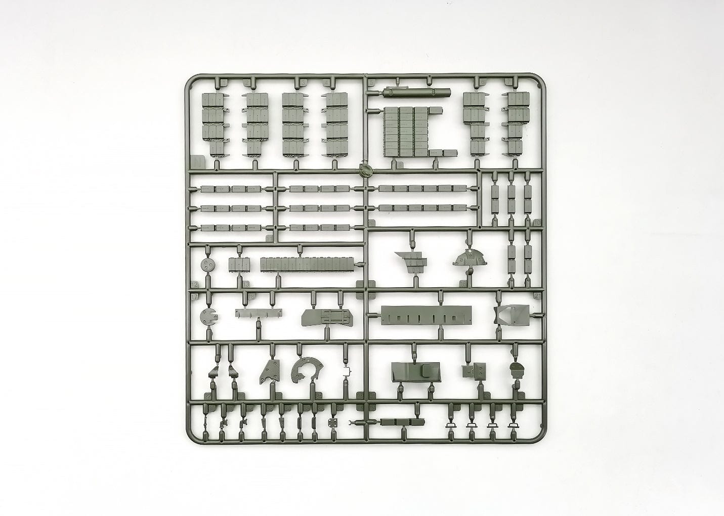 210 - Amusing Hobby - 35A041 - T-72AV [Interior Kit] - sprue