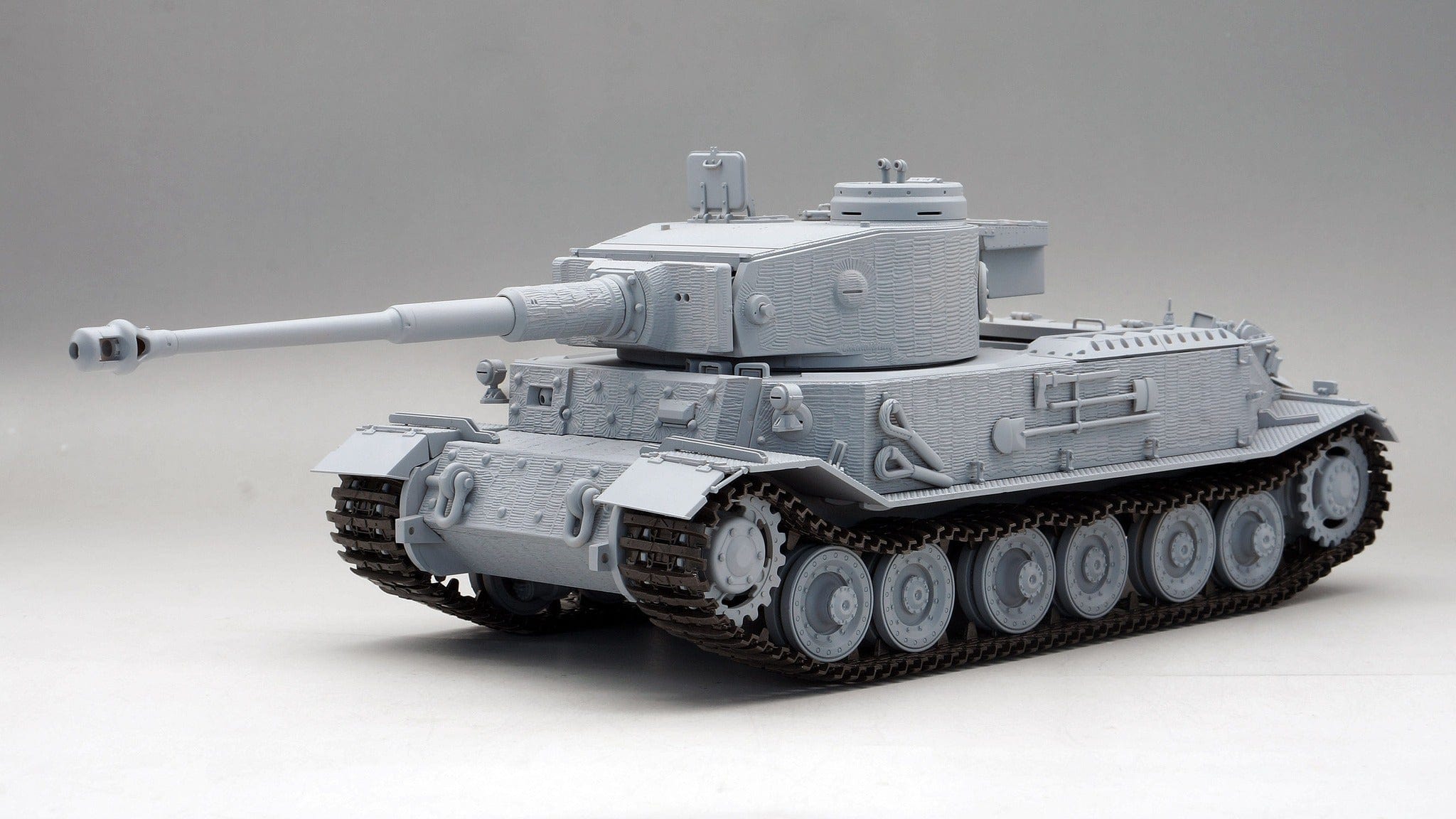 Amusing Hobby - 35A051 - VK 45.01 (P) Tiger (P) 003 with Zimmerit [Interior Kit] - unpainted model