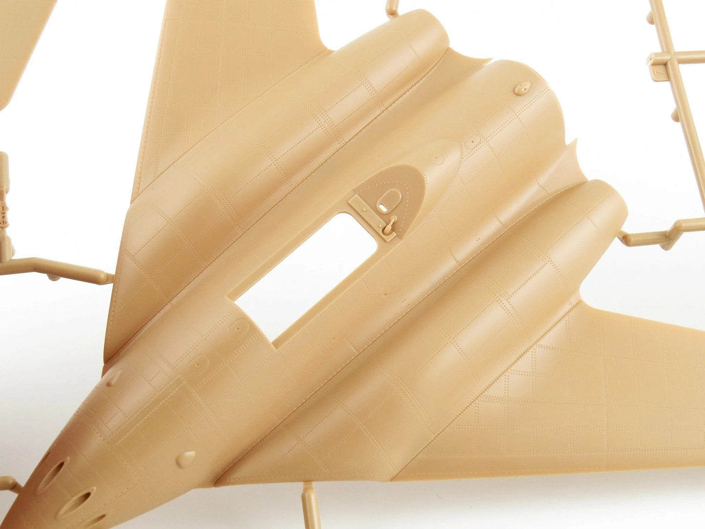 200 - Amusing Hobby - 48A004 - Messerschmitt Me 262 HG III V Tail - sprue