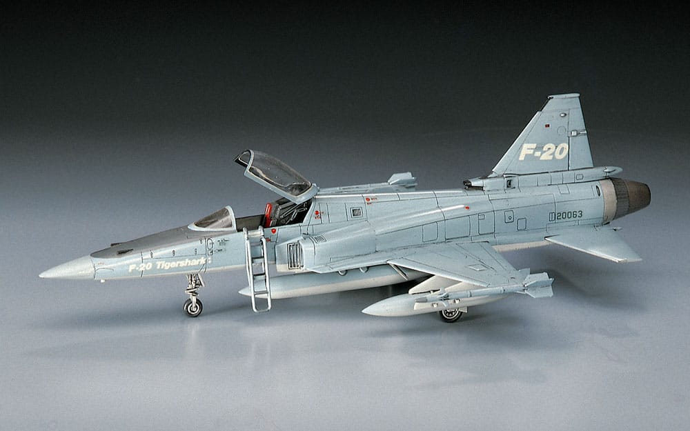 Hasegawa - B03 - Northrop F-20 Tigershark - painted model