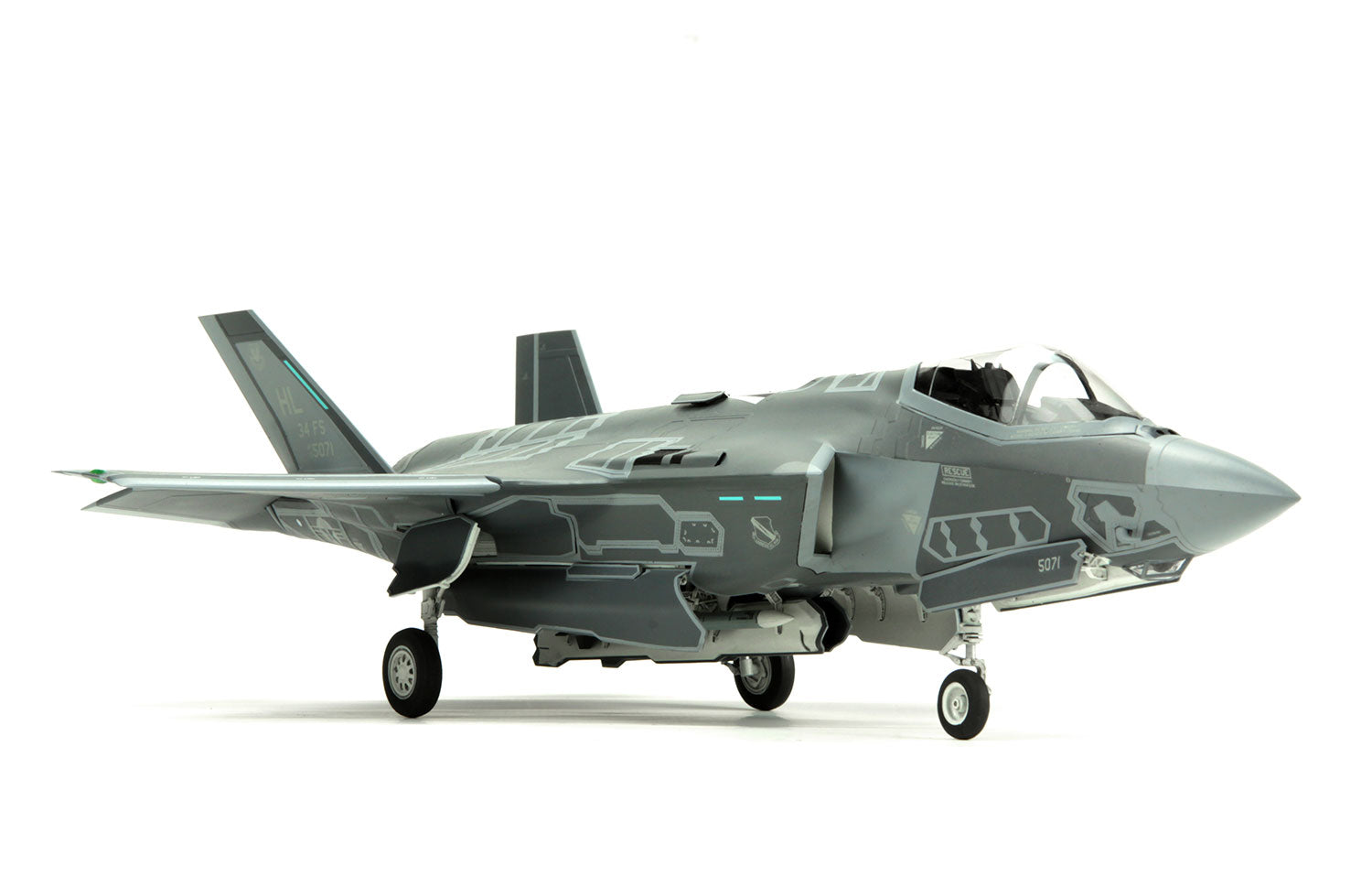 painted model - This kit features accurate external shape and outstanding details.