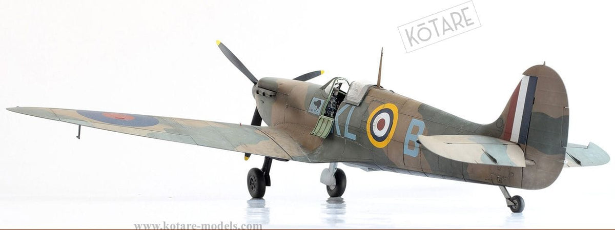 704 - Kotare - 32001 - Supermarine Spitfire Mk Ia (mid) - painted model