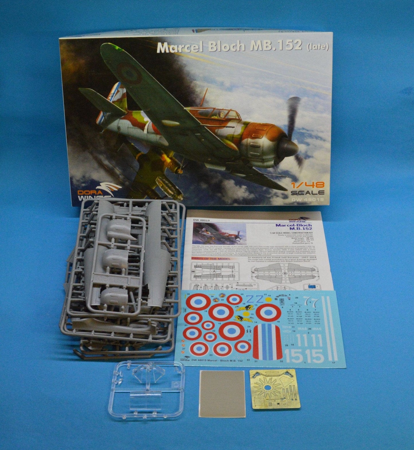 100 - Dora Wings - 48019 - Bloch MB.152 (late) - box contents