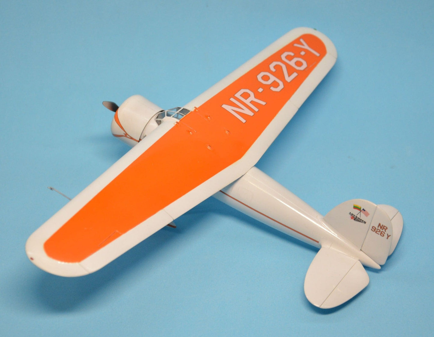 708 - Dora Wings - 48022 - Lockheed Vega 5B - painted model