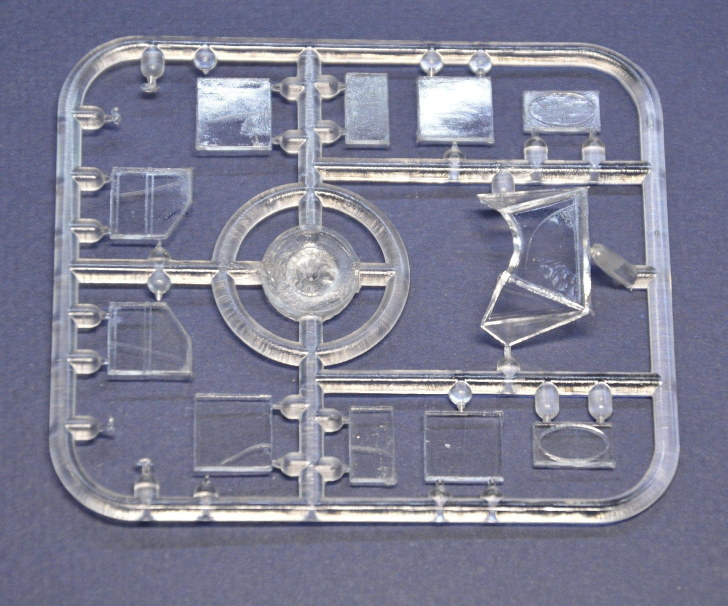 208 - Dora Wings - 48009 - Messerschmitt Bf 109 A/B - sprue