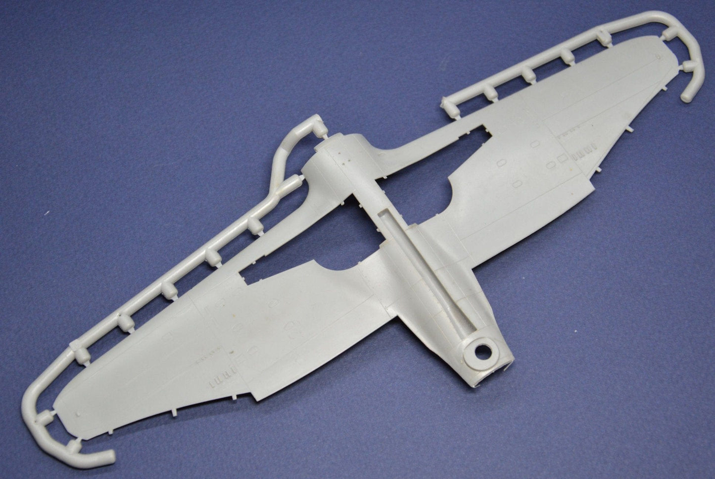 207 - Dora Wings - 48027 - Morane-Saulnier MS.230/C.23 - sprue