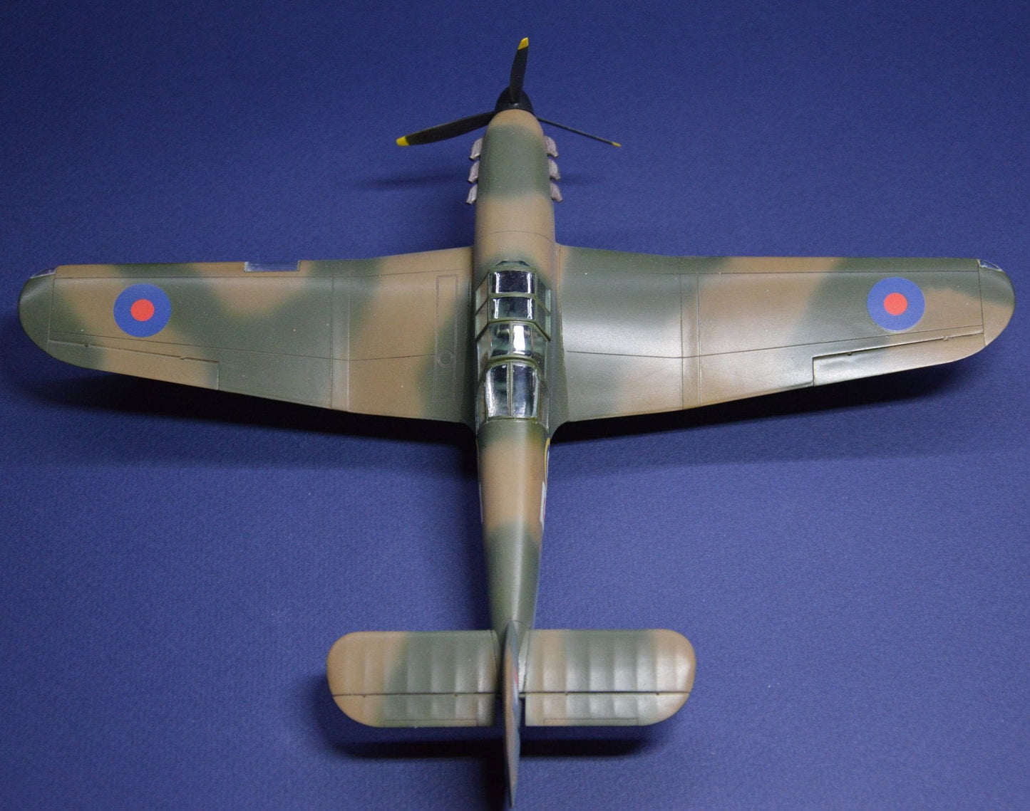 702 - Dora Wings - 48007 - Bell P-63C Kingcobra Racer - painted model