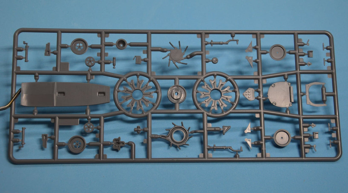 209 - Dora Wings - 48033 - Miles M.9A Master Mk I - sprue