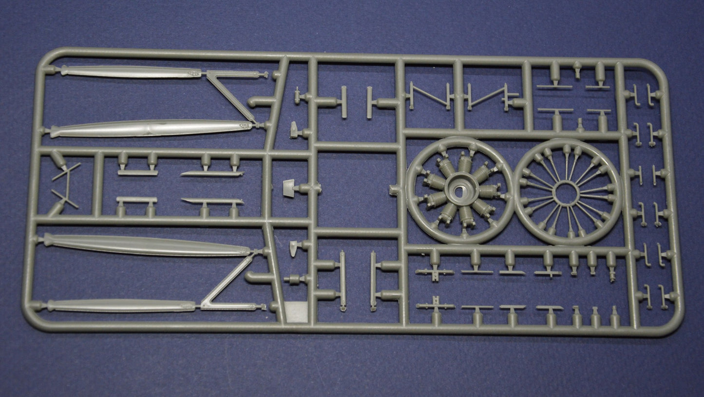 205 - Dora Wings - 48037 - Morane-Saulnier MS.230 - sprue