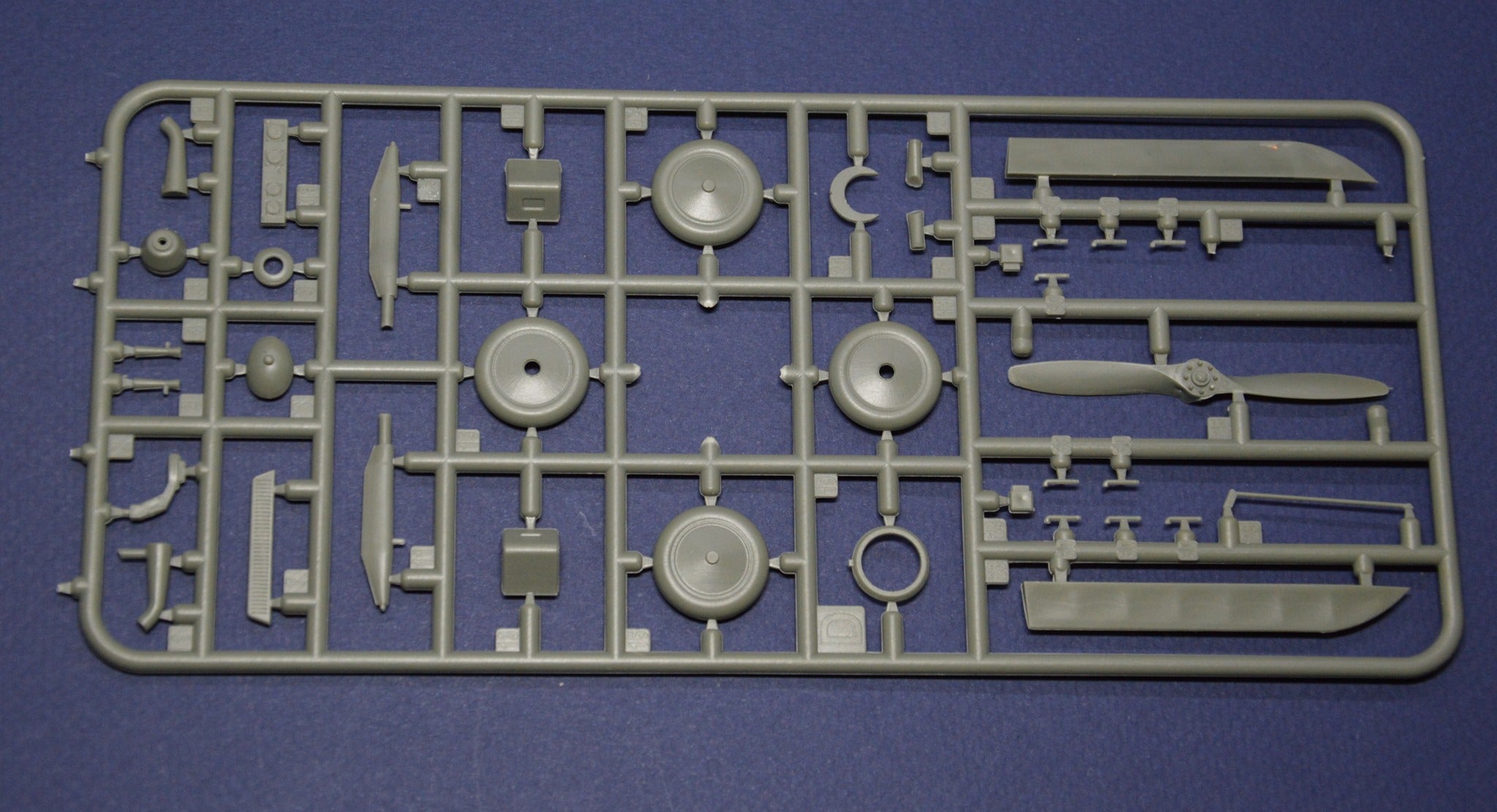 Dora Wings - 48037 - Morane-Saulnier MS.230 - sprue