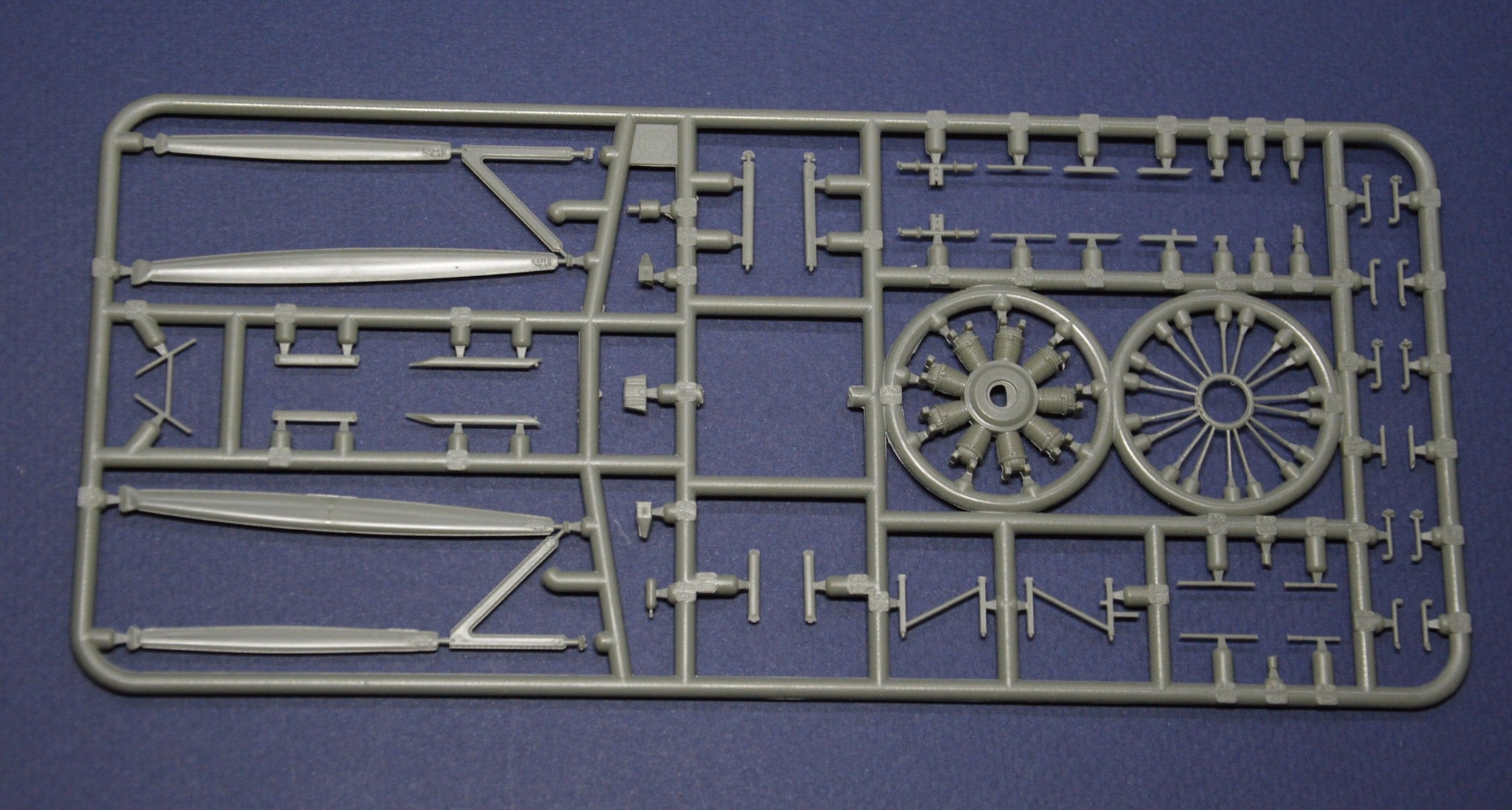 Dora Wings - 48037 - Morane-Saulnier MS.230 - sprue