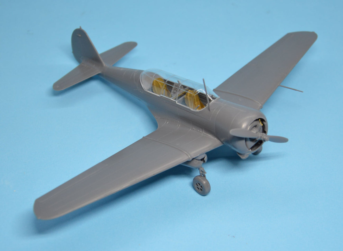 607 - Dora Wings - 48041 - Curtiss-Wright SNC-1 Falcon - unpainted model