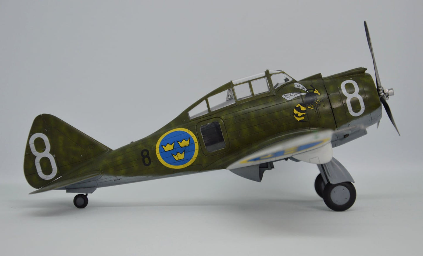 704 - Dora Wings - 48042 - Seversky J 9 - painted model