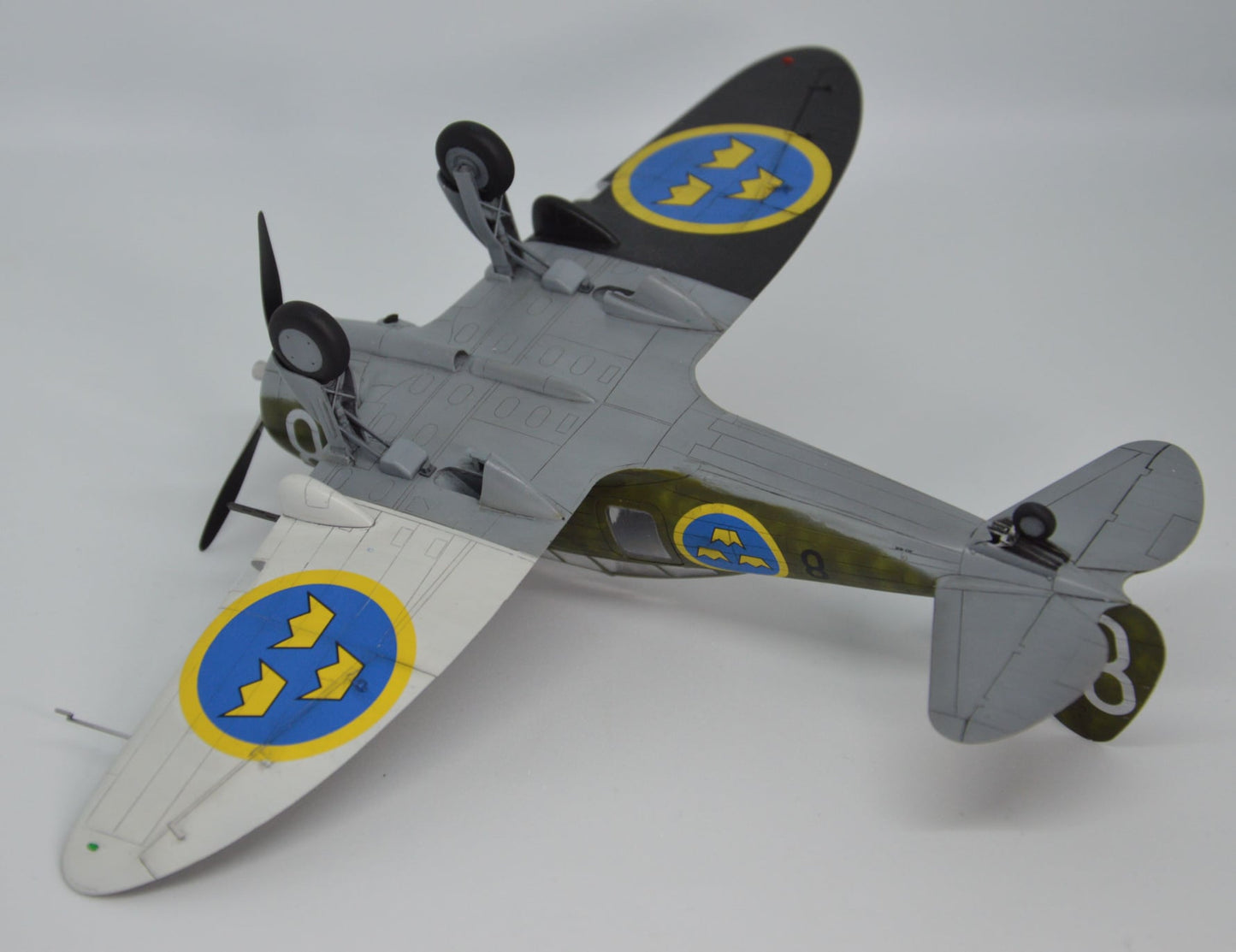 715 - Dora Wings - 48042 - Seversky J 9 - painted model