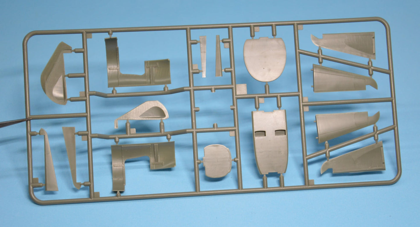 204 - Dora Wings - 48043 - Curtiss-Wright AT-9 Jeep - sprue