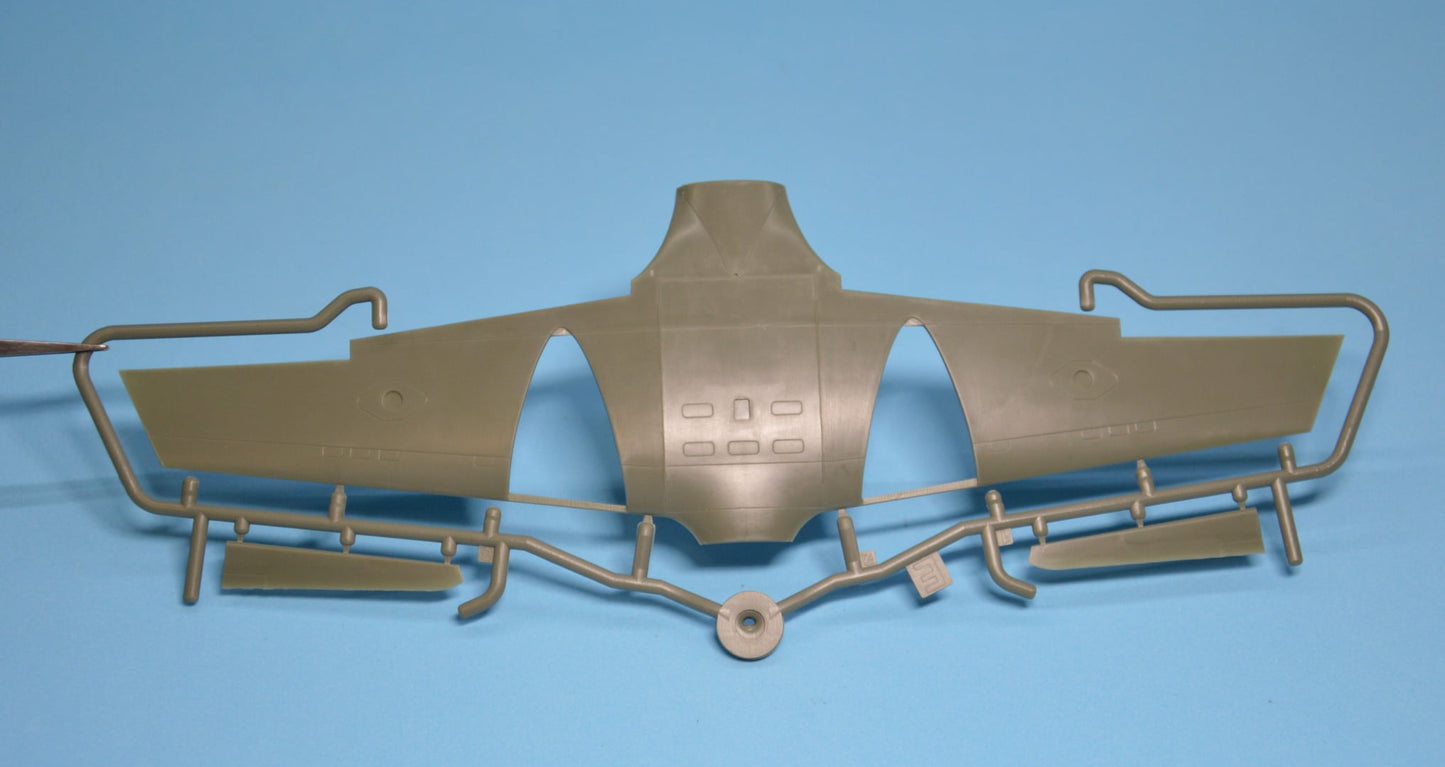 208 - Dora Wings - 48043 - Curtiss-Wright AT-9 Jeep - sprue