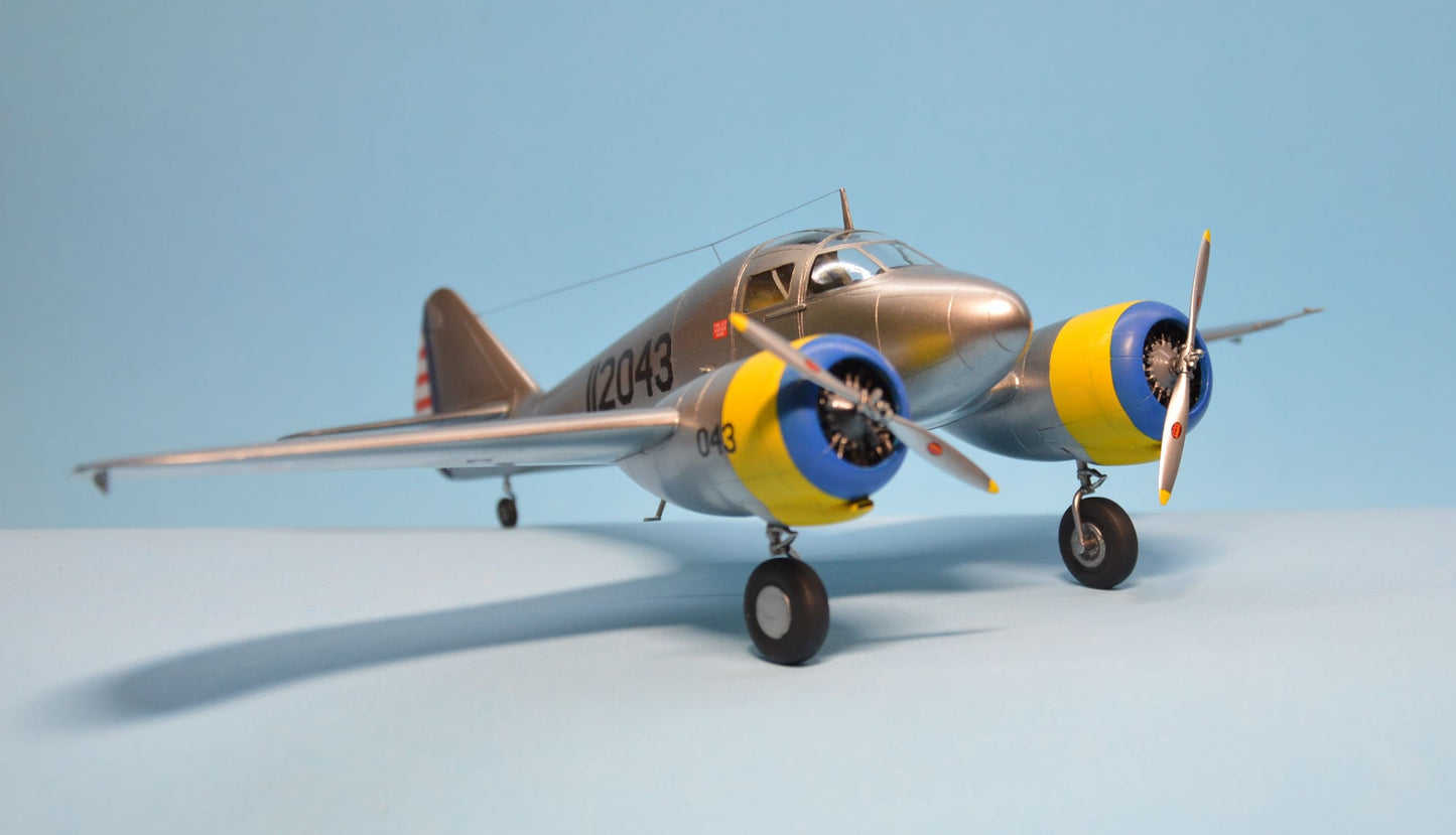714 - Dora Wings - 48043 - Curtiss-Wright AT-9 Jeep - painted model