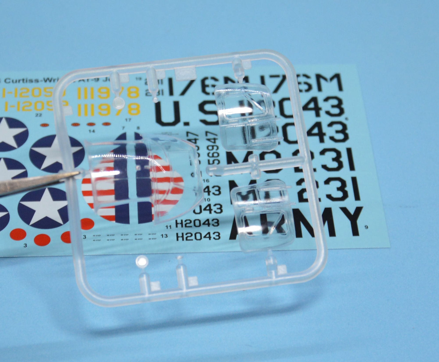 200 - Dora Wings - 48043 - Curtiss-Wright AT-9 Jeep - sprue