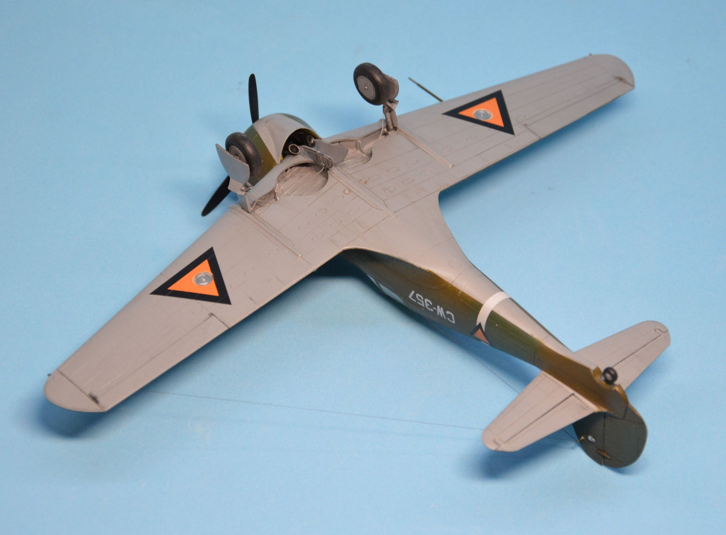 707 - Dora Wings - 48046 - Curtiss-Wright CW-21B - painted model