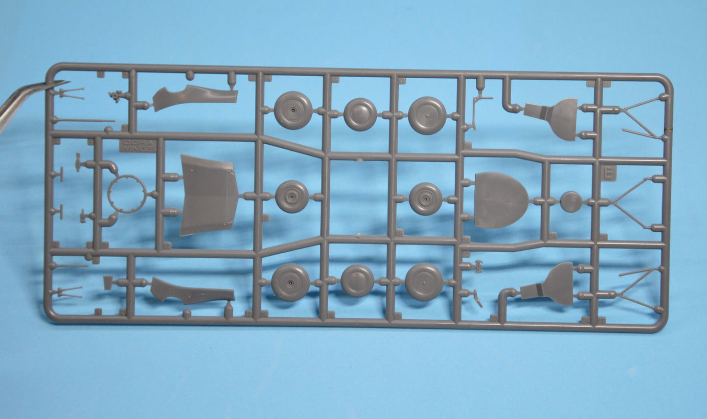 202 - Dora Wings - 48046 - Curtiss-Wright CW-21B - sprue
