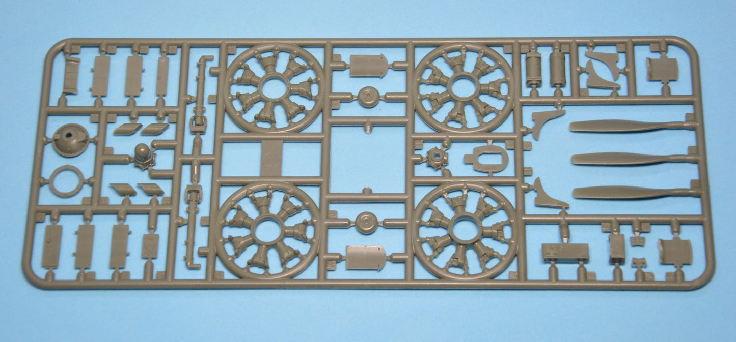 201 - Dora Wings - 48049 - Curtiss-Wright CW-21A - sprue