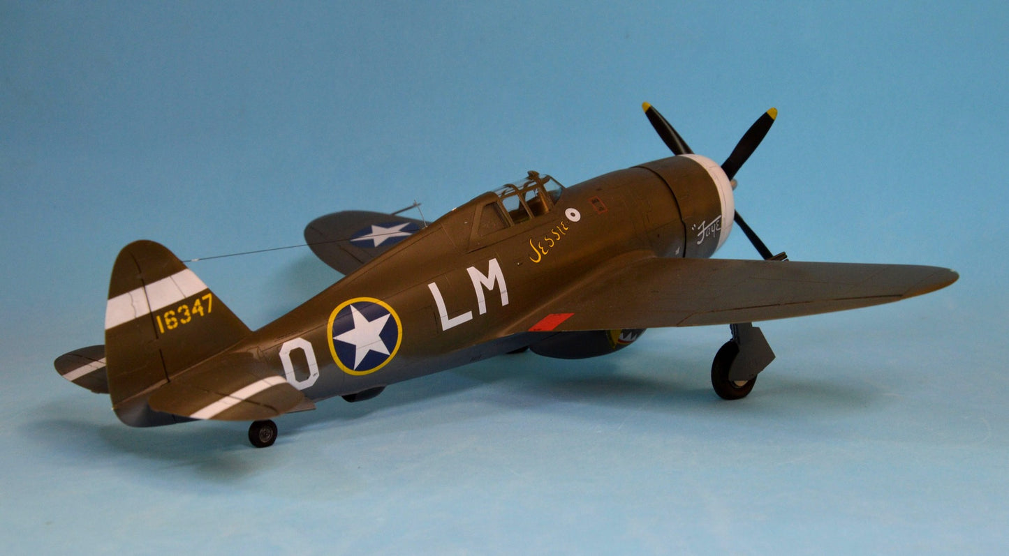 705 - Dora Wings - 48054 - Republic P-47C Thunderbolt with Ferry Tank - painted model