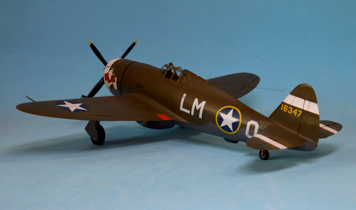 706 - Dora Wings - 48054 - Republic P-47C Thunderbolt with Ferry Tank - painted model