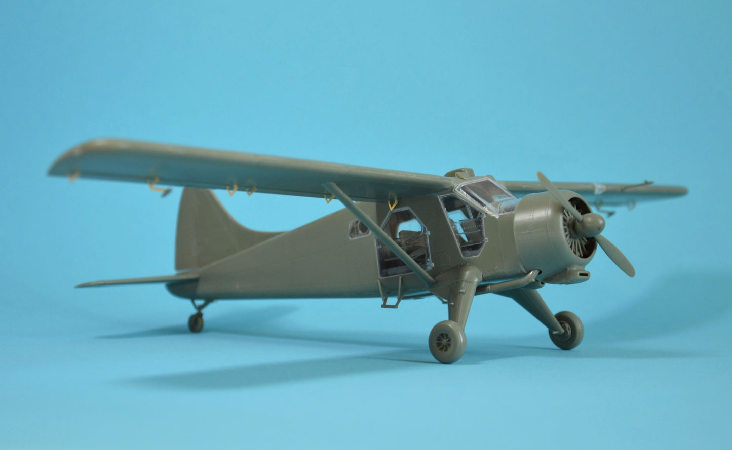 604 - Dora Wings - 48059 - de Havilland Canada L-20A/U-6A Beaver - unpainted model
