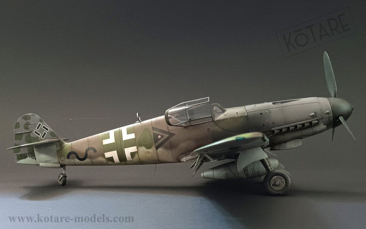 702 - Kotare - 32009 - Messerschmitt Bf 109 K-4 - painted model