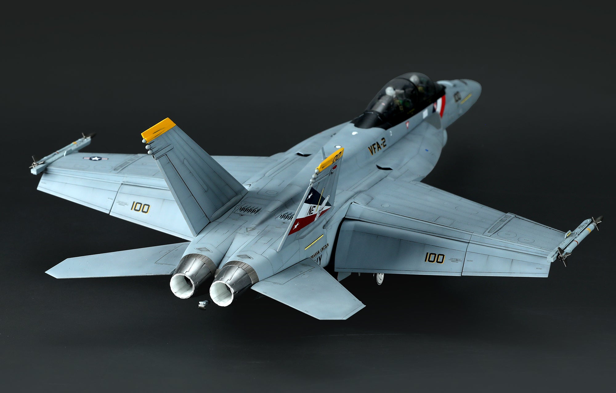 painted model - This kit features accurate exterior of the F/A-18F Super Hornet and the VFA-2 unique red, white and blue Langley stripes paint scheme.